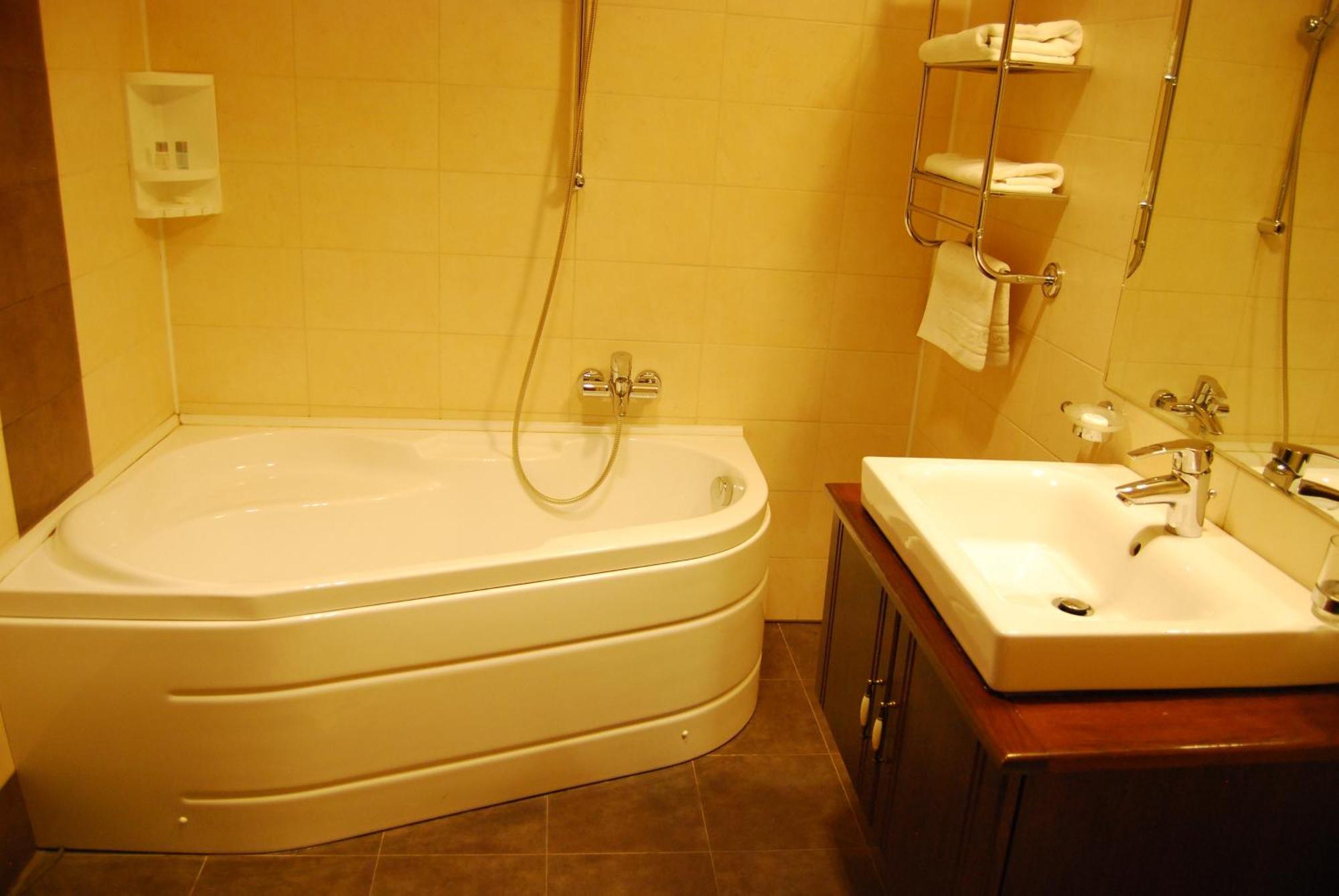 Hotel Zodiac คอนสตันซา ภายนอก รูปภาพ