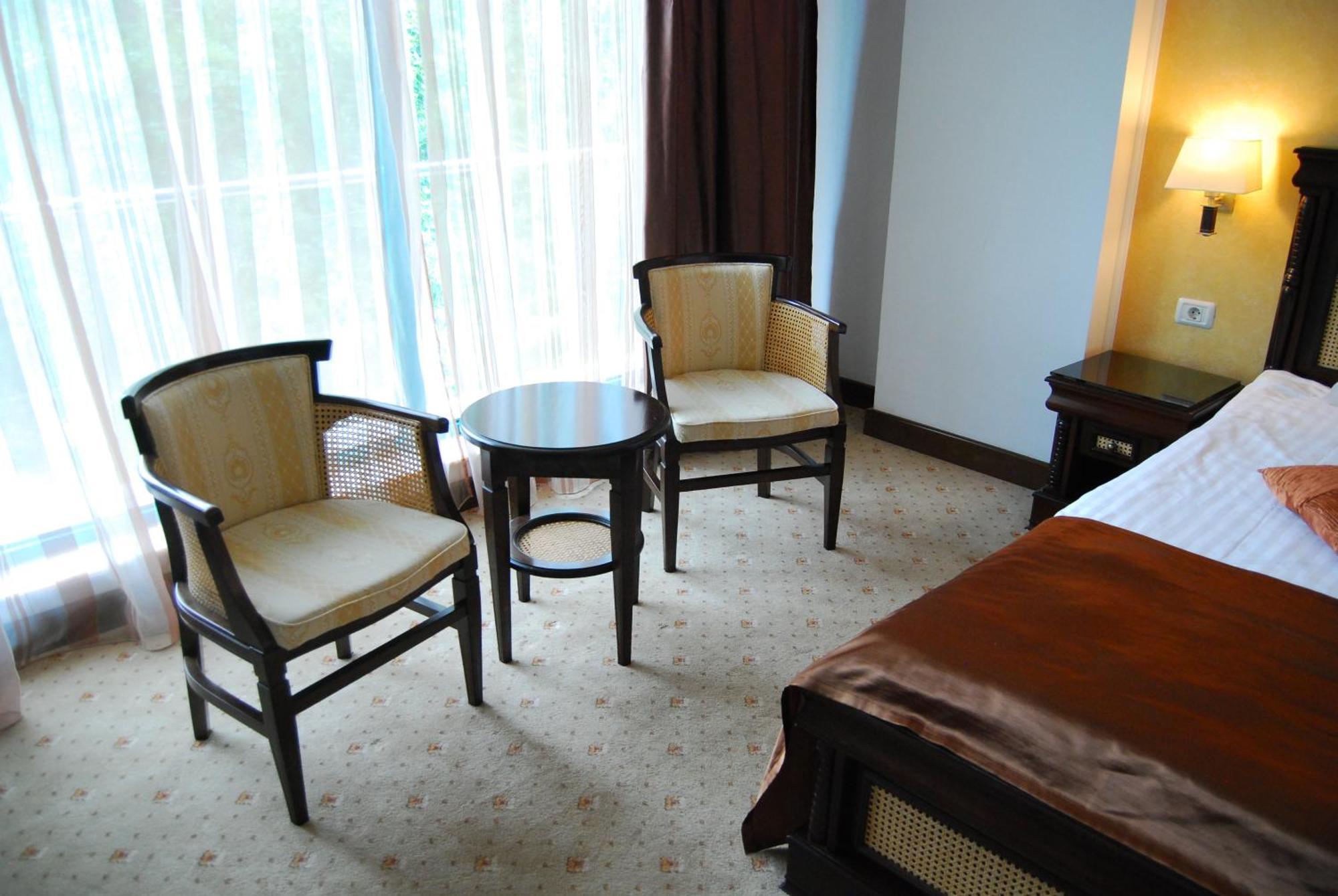 Hotel Zodiac คอนสตันซา ภายนอก รูปภาพ